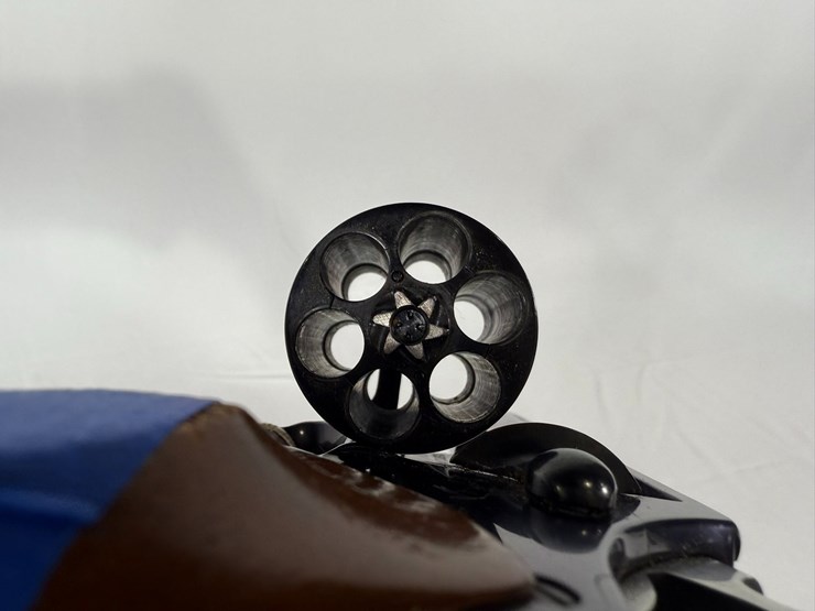 #74-•-colt-cobra-38-special-revolver-95931-image-17