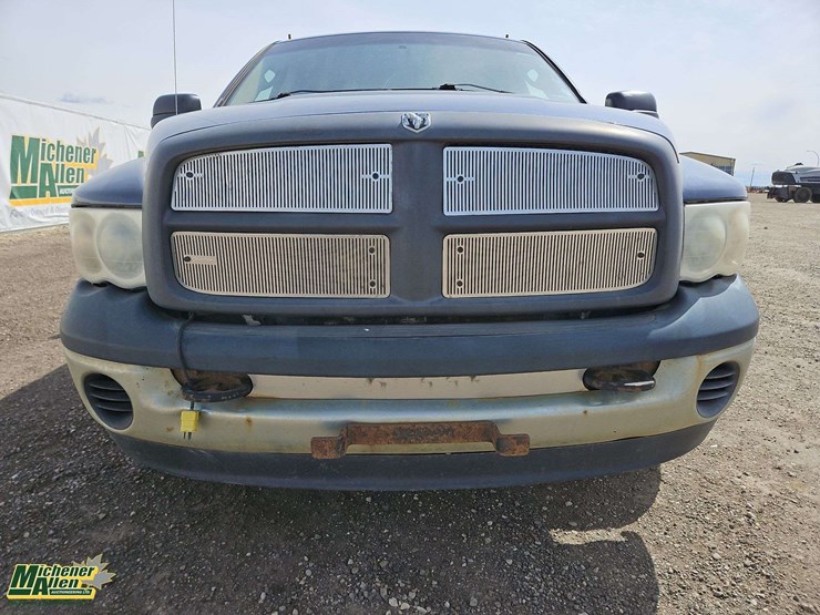 2004-dodge-ram-2500-image-21