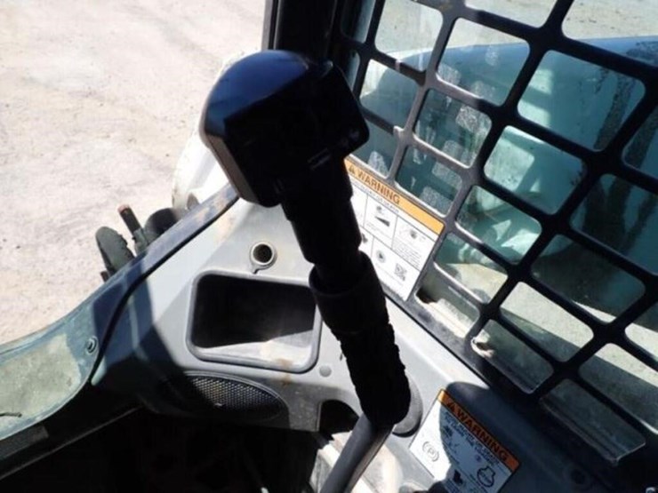 2019-bobcat-s590-image-15