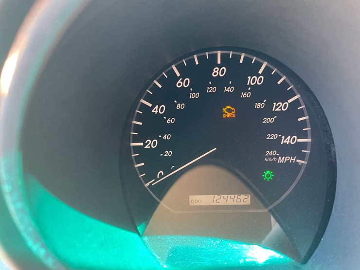 2004-lexus-rx330-image-41