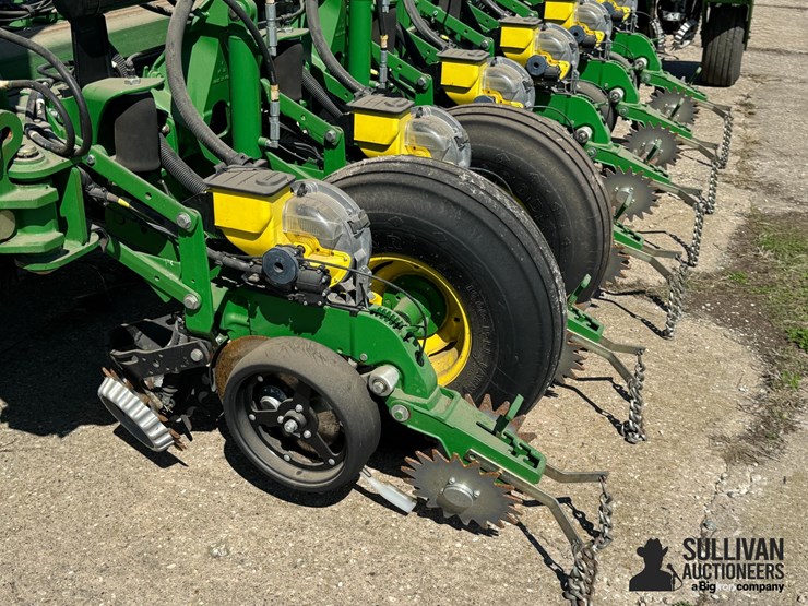 2013-john-deere-1770nt-ccs-image-12