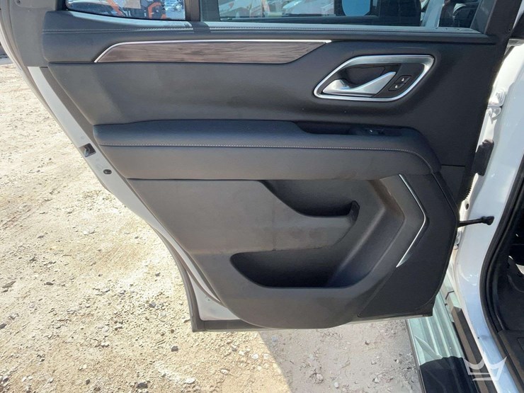 2021-chevrolet-tahoe-image-22