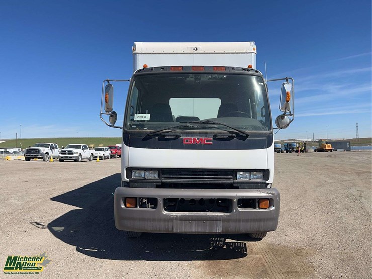 2006-gmc-t7500-image-9