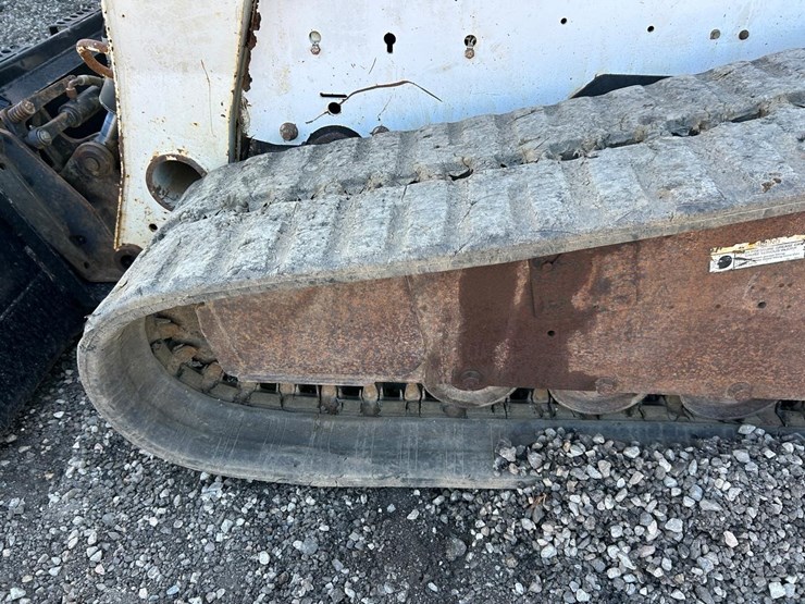 bobcat-t320-image-18