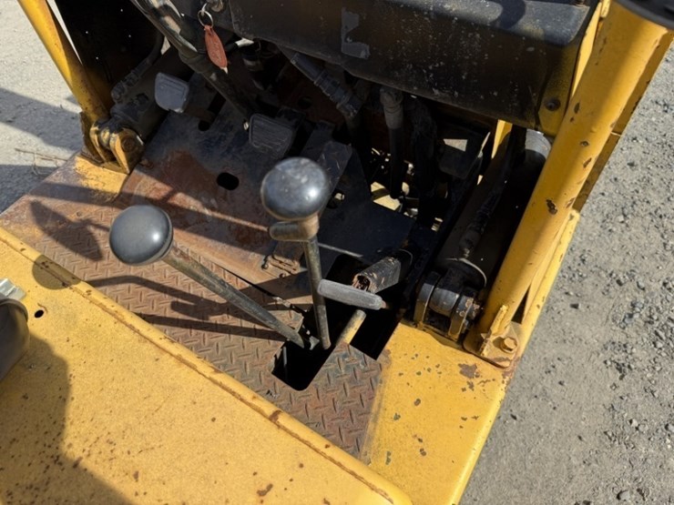 nissan-nfg101-forklift-image-10