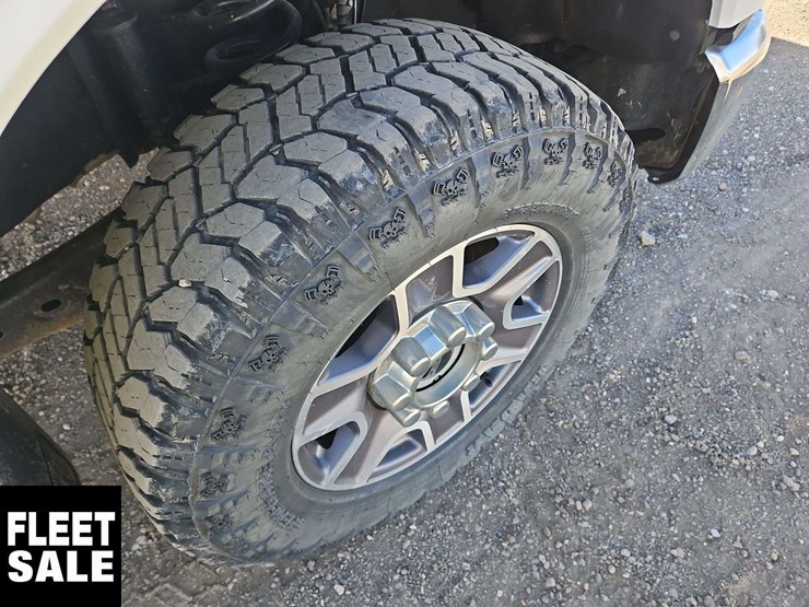 2023-ford-f250-image-12
