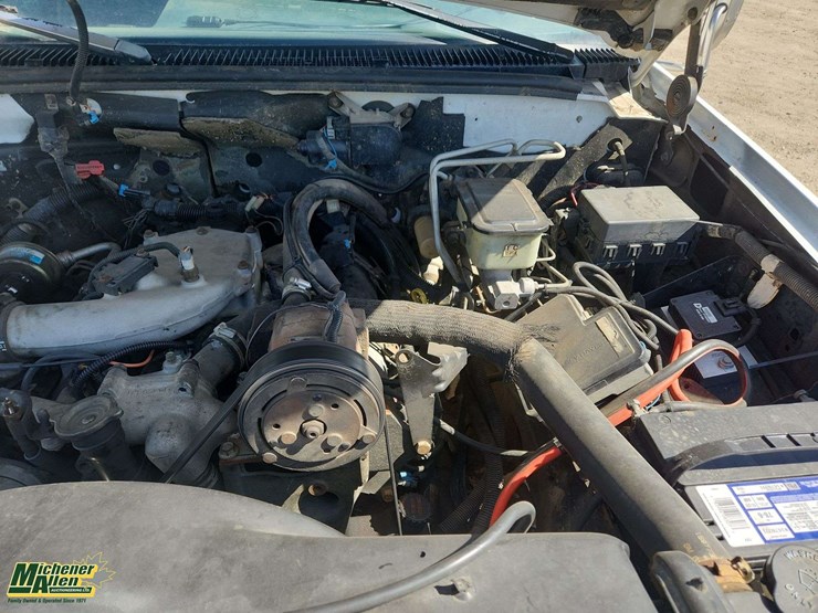 1996-gmc-sierra-3500-image-27