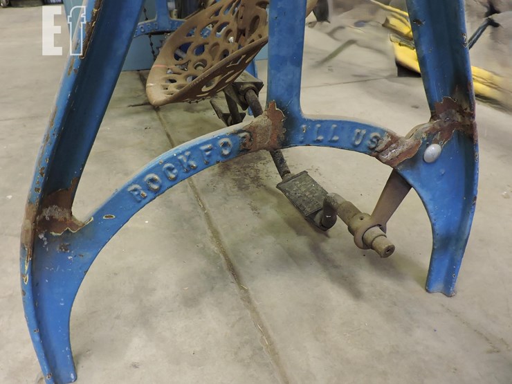 vintage,-w-f-&-barnes-treadle-lathe-image-6