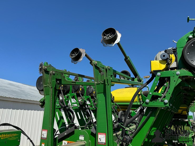2013-john-deere-1790-ccs-image-11