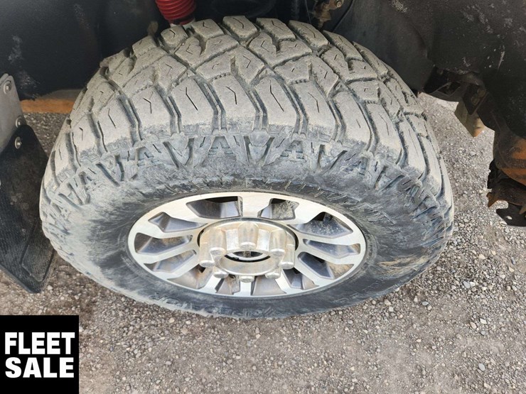 2022-ford-f250-image-13