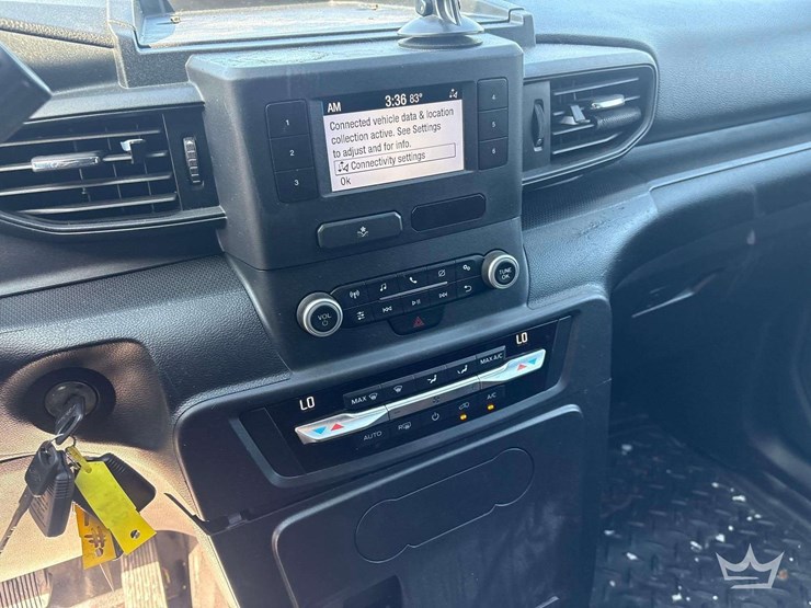 2020-ford-explorer-image-14