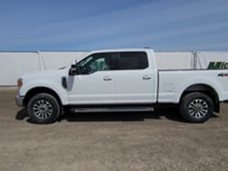 2022-ford-f250-image-5