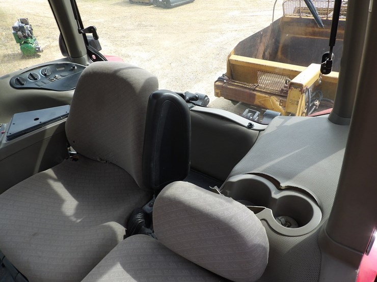case-ih-mx270-image-24