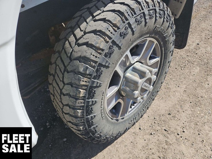 2023-ford-f250-image-14