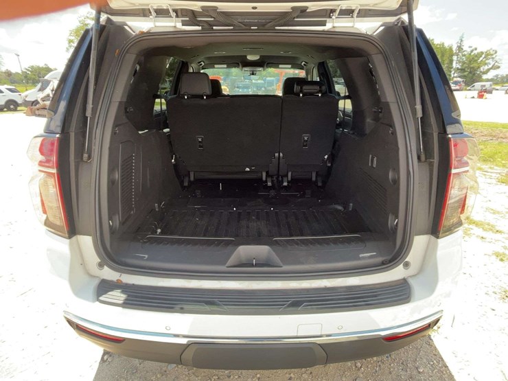 2021-chevrolet-tahoe-image-30
