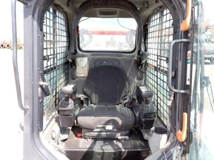 2021-bobcat-t770-image-18