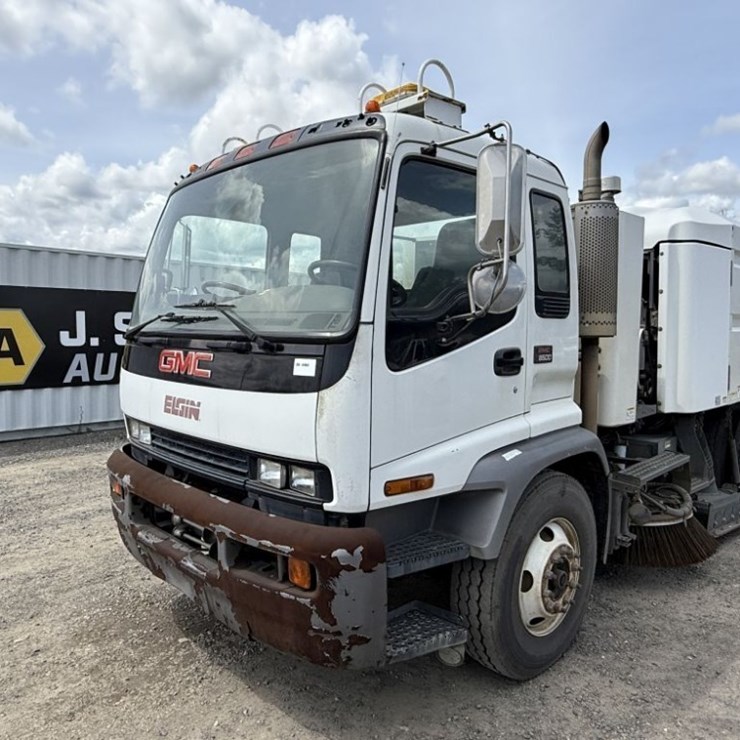 2005 GMC T8500