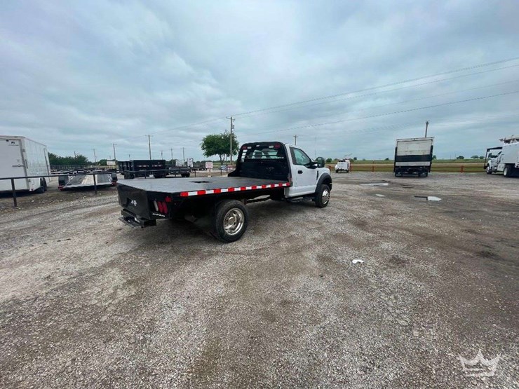 2017-ford-f550-image-3