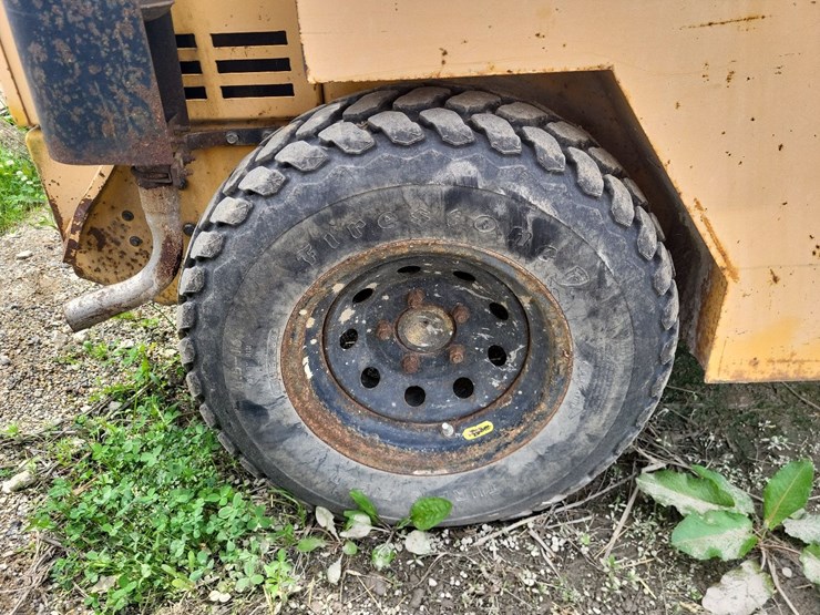 stone-rhino-roller-image-27