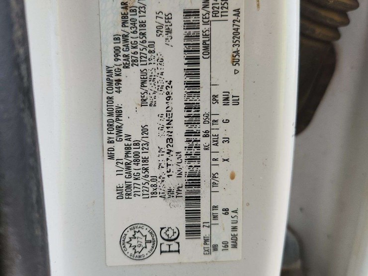 2022-ford-f250-image-36