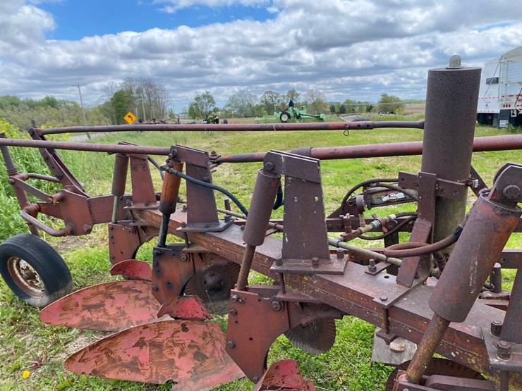 mm-4-bottom-16"-plow-image-11