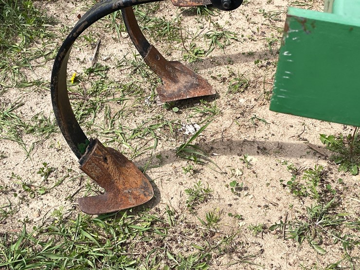 john-deere-7-image-7