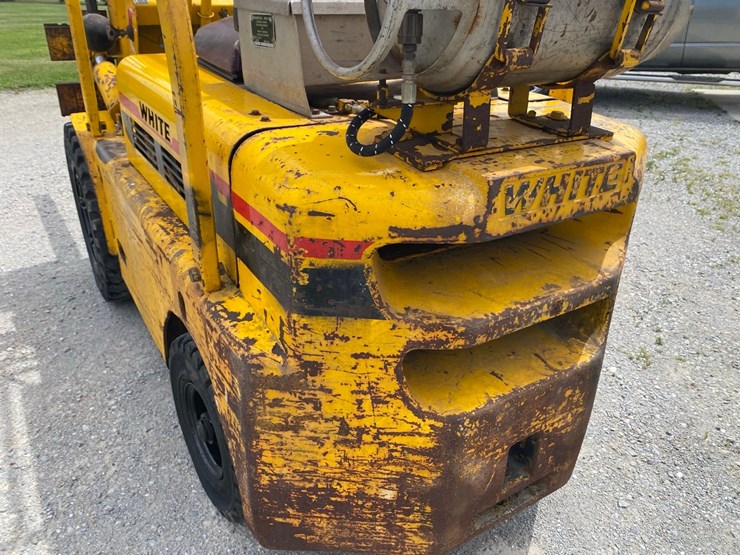 white-lp-gas-forklift.-image-16