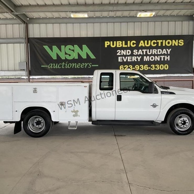 2011 FORD F350