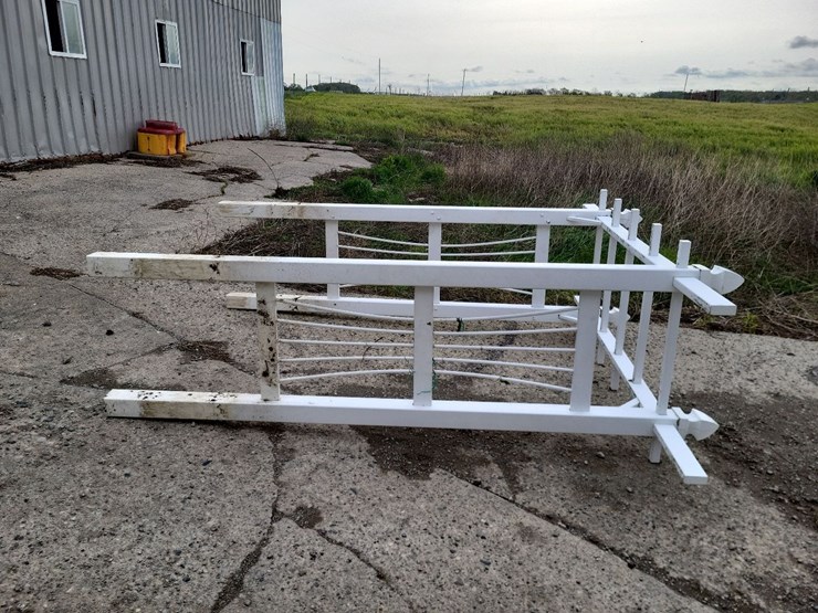 pvc-white-arbor-image-2