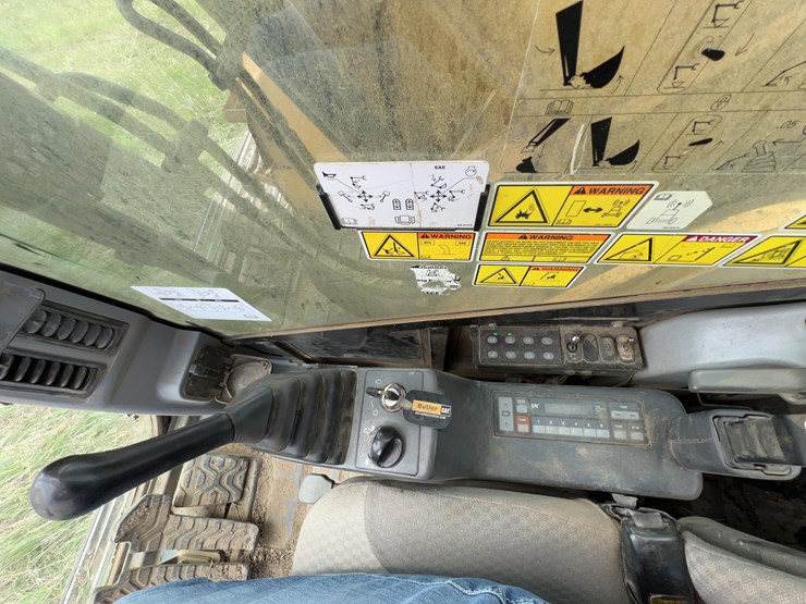 2012-caterpillar-321d-excavator-image-47