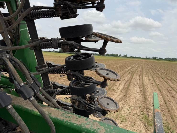 john-deere-1890-image-31