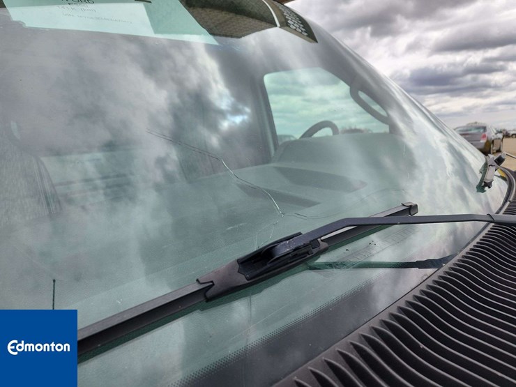 2014-ford-cargo-image-34