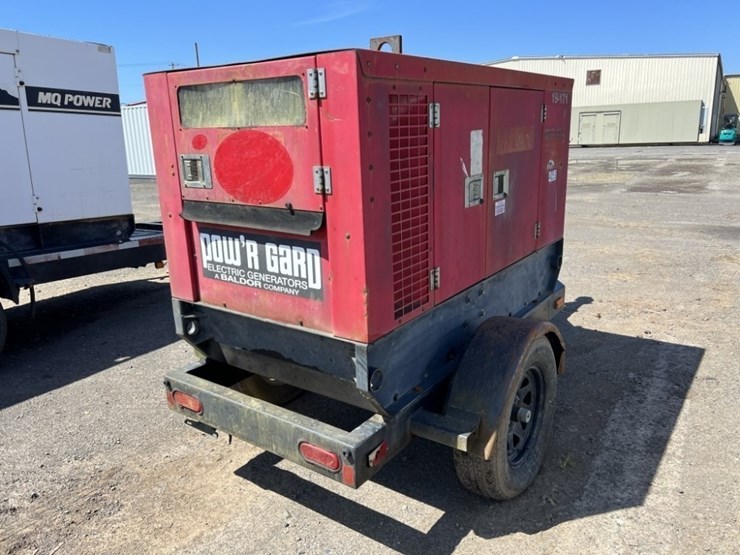 2000-pow'r-guard-towable-generator-image-3
