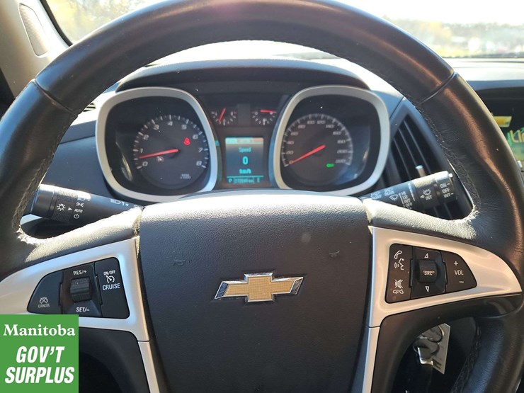 2015-chevrolet-equinox-image-27