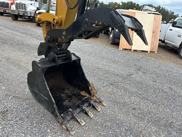 caterpillar-307e2-image-9