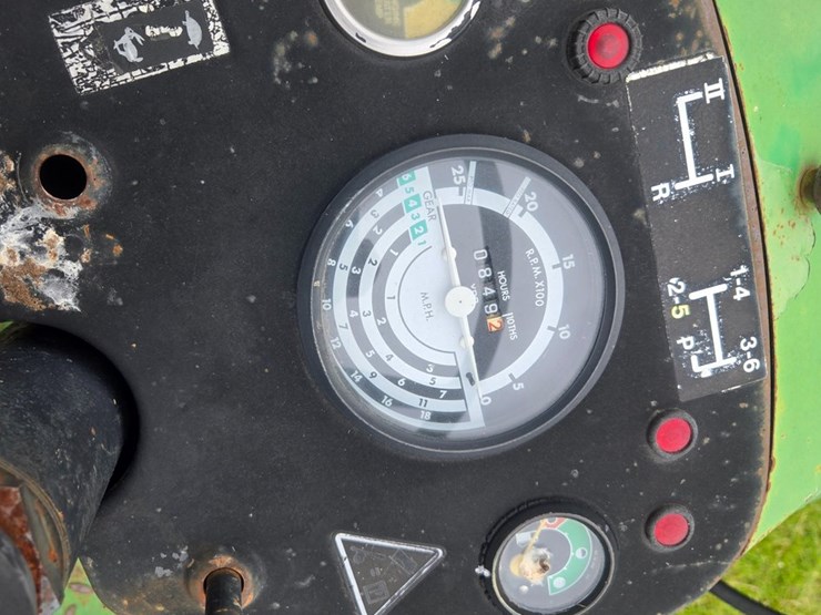john-deere-2840-image-35