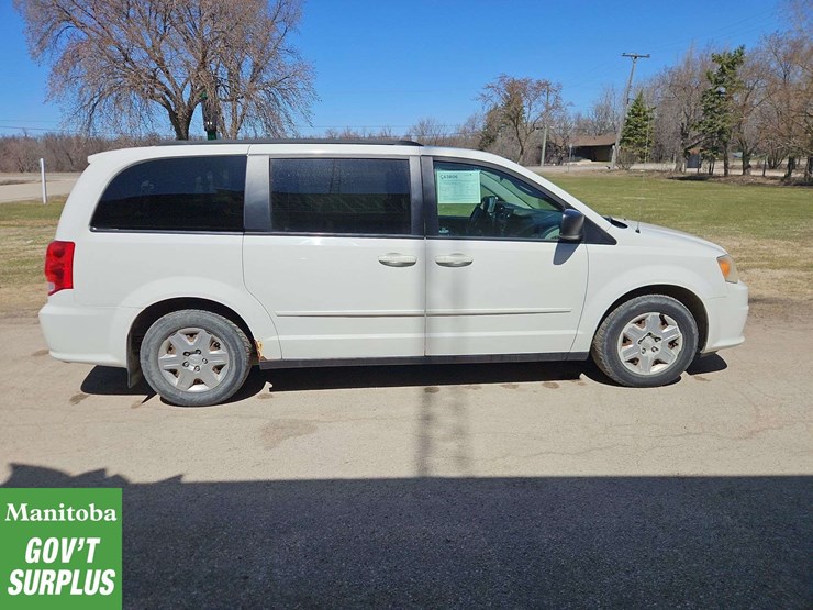 2011-dodge-grand-caravan-image-6