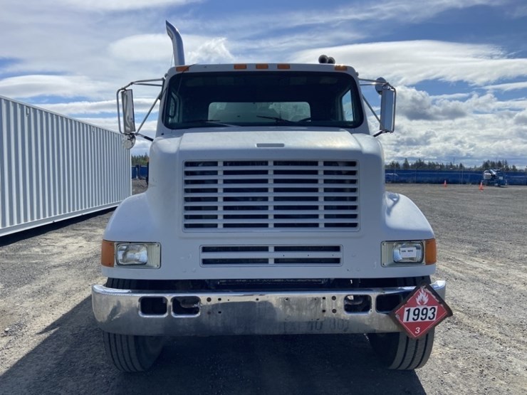 1992-international-8100-image-8