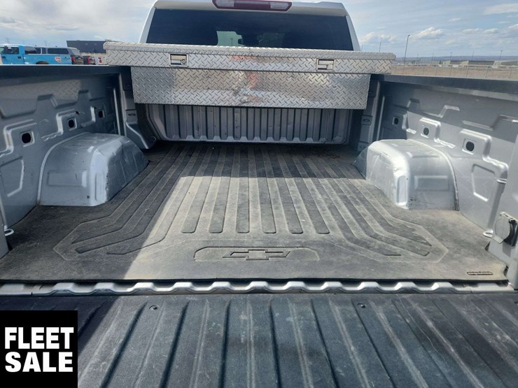 2022-chevrolet-silverado-1500-image-10