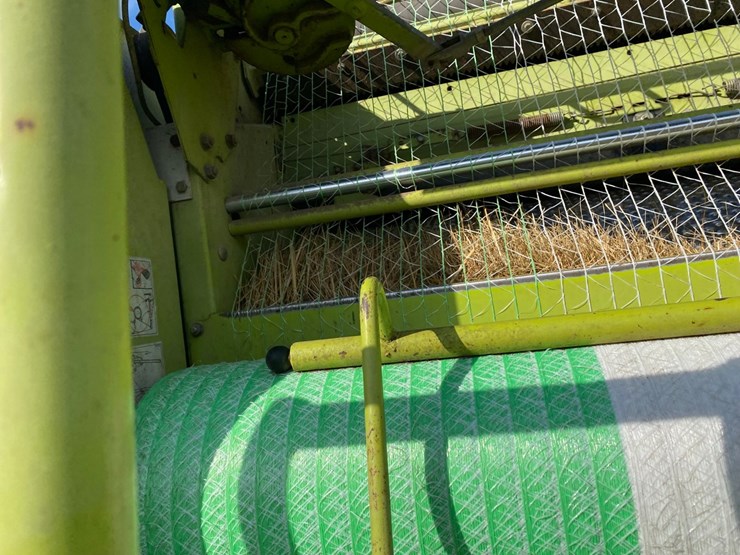 claas-rollant-66-image-35
