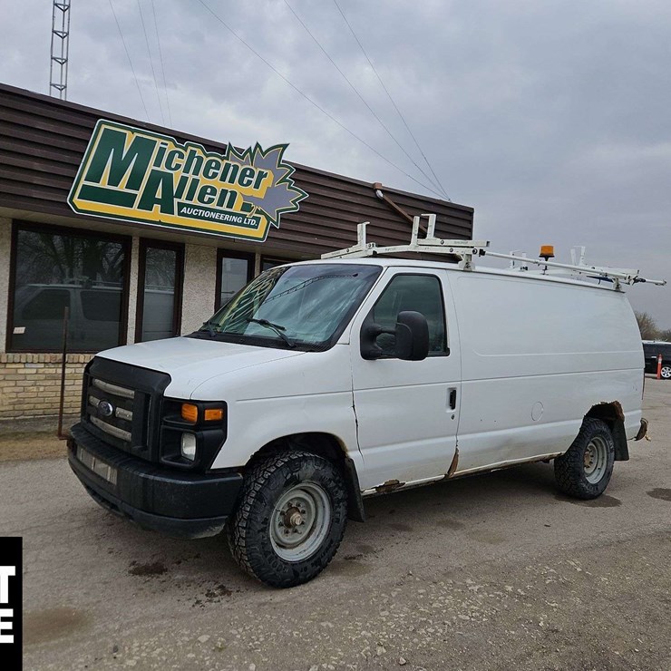 2011 FORD CARGO