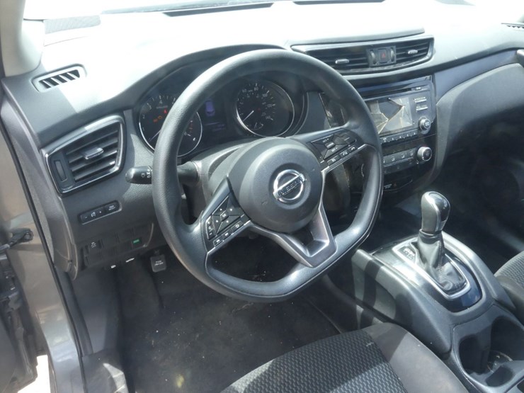 2018-nissan-rogue-image-9