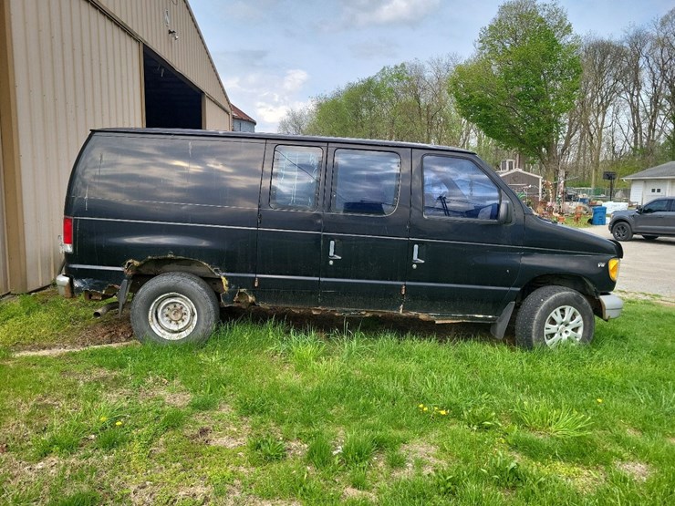 2000-ford-e250-image-4