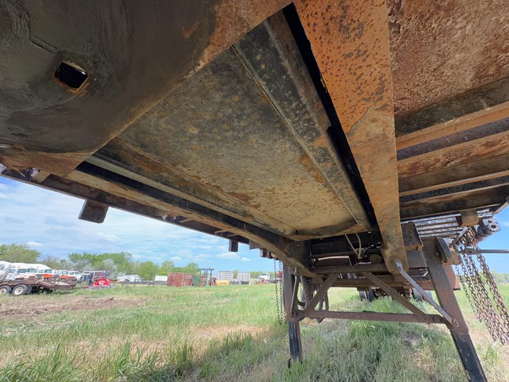 2015-precision-truss-extendable-trailer-image-15