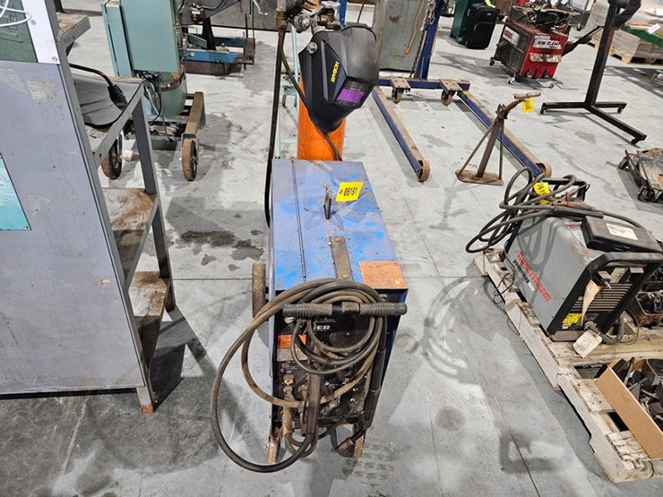 #6191-•-miller-millermatic-200-welder-image-7