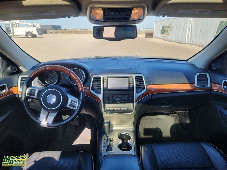 2013-jeep-grand-cherokee-image-20