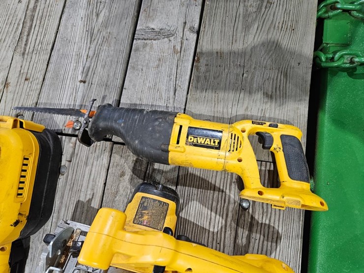 #6250-•-dewalt-18v-power-tools-and-batteries-image-3