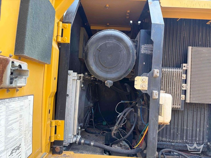 2007-deere-200d-lc-image-15