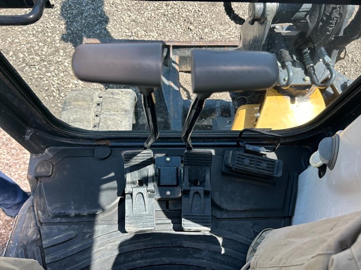 deere-50g-image-26