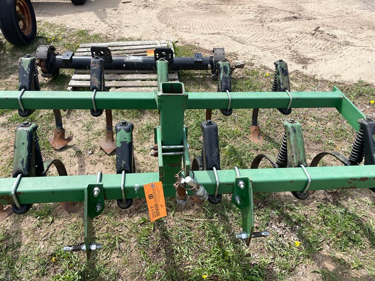 john-deere-7-image-10
